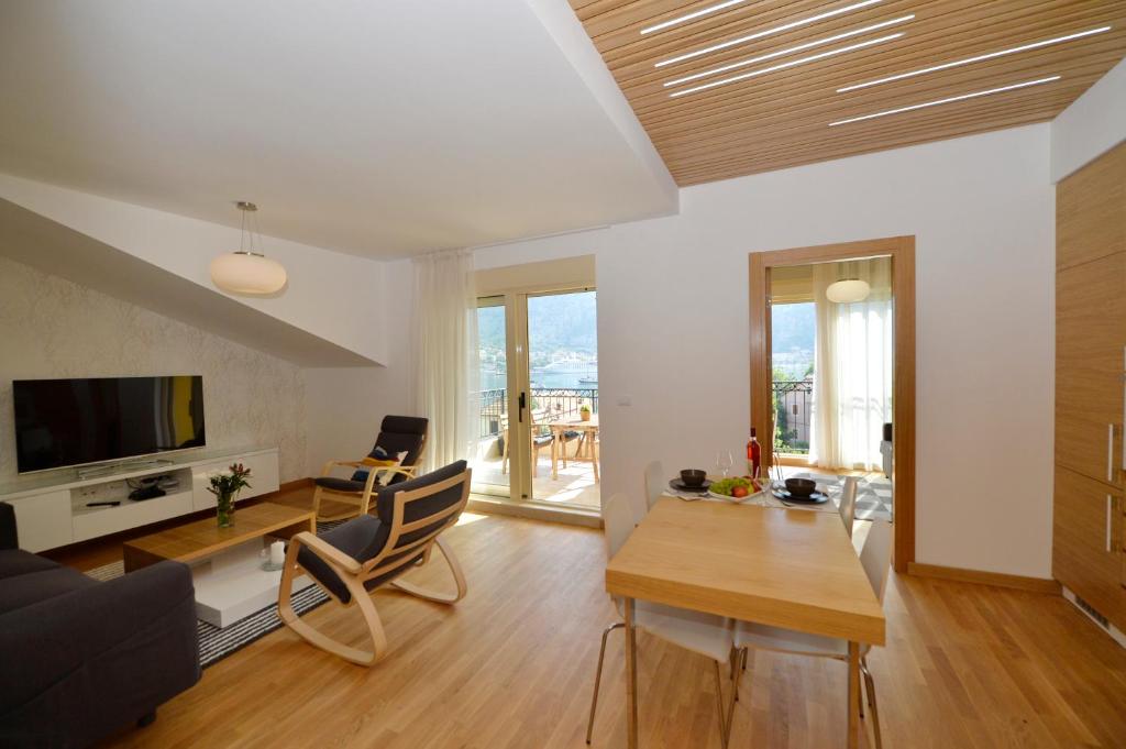 Posto Capitano C Group - 3