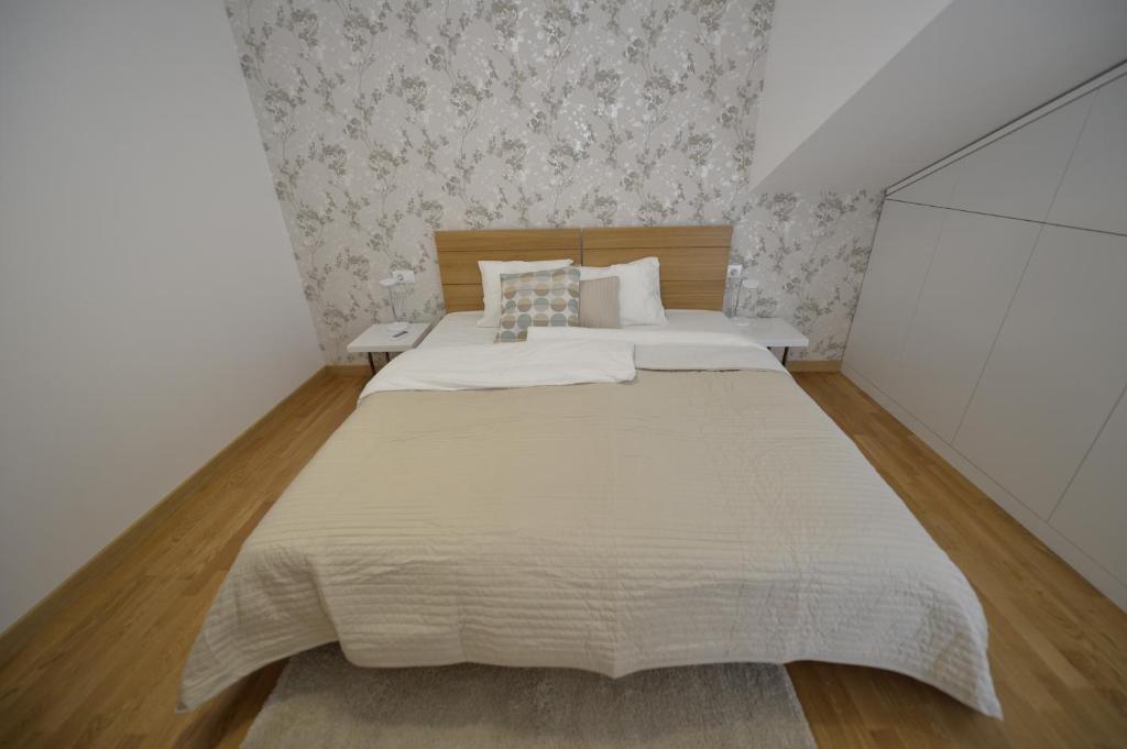 Posto Capitano C Group - 10