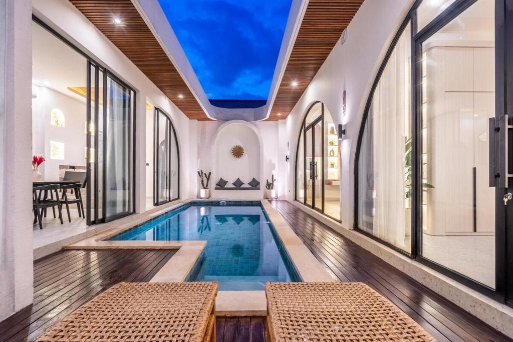 Swimmingpoolen hos eller tæt på Casa Santisya 4 by Orivista , 4min beach