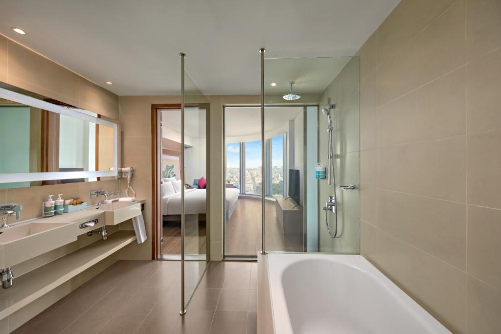 Suite Executive với Quyền lui tới Premier Lounge