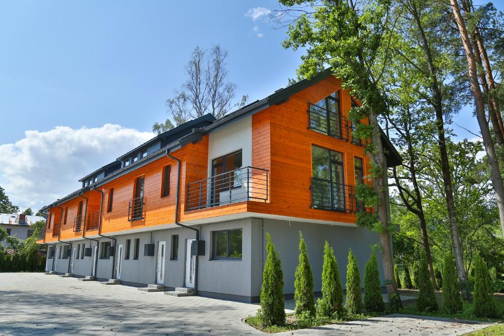 Amber Diamond - 3 Level Townhouse през зимата