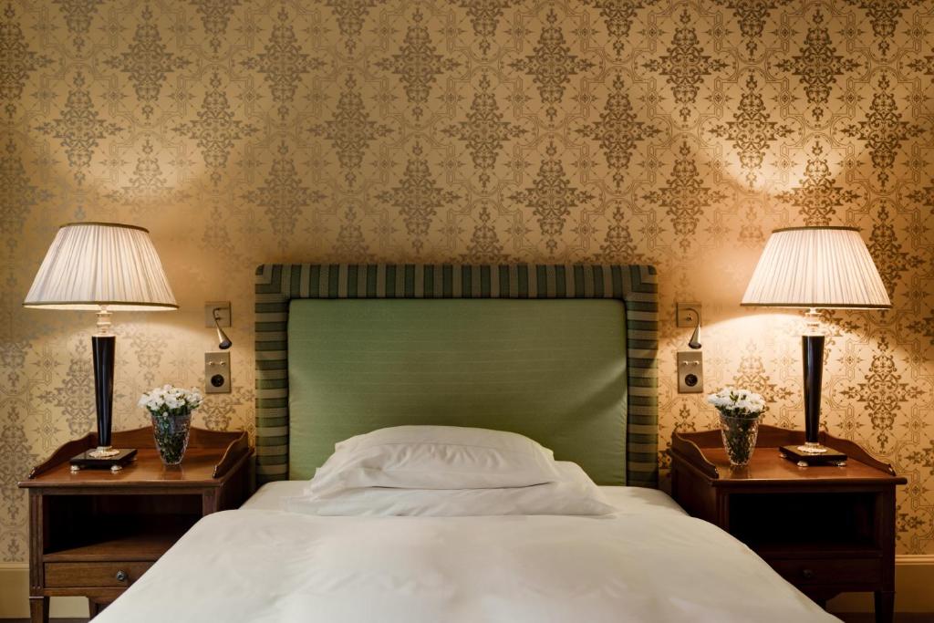 Grand Hotel LES TROIS ROIS - Resim 29