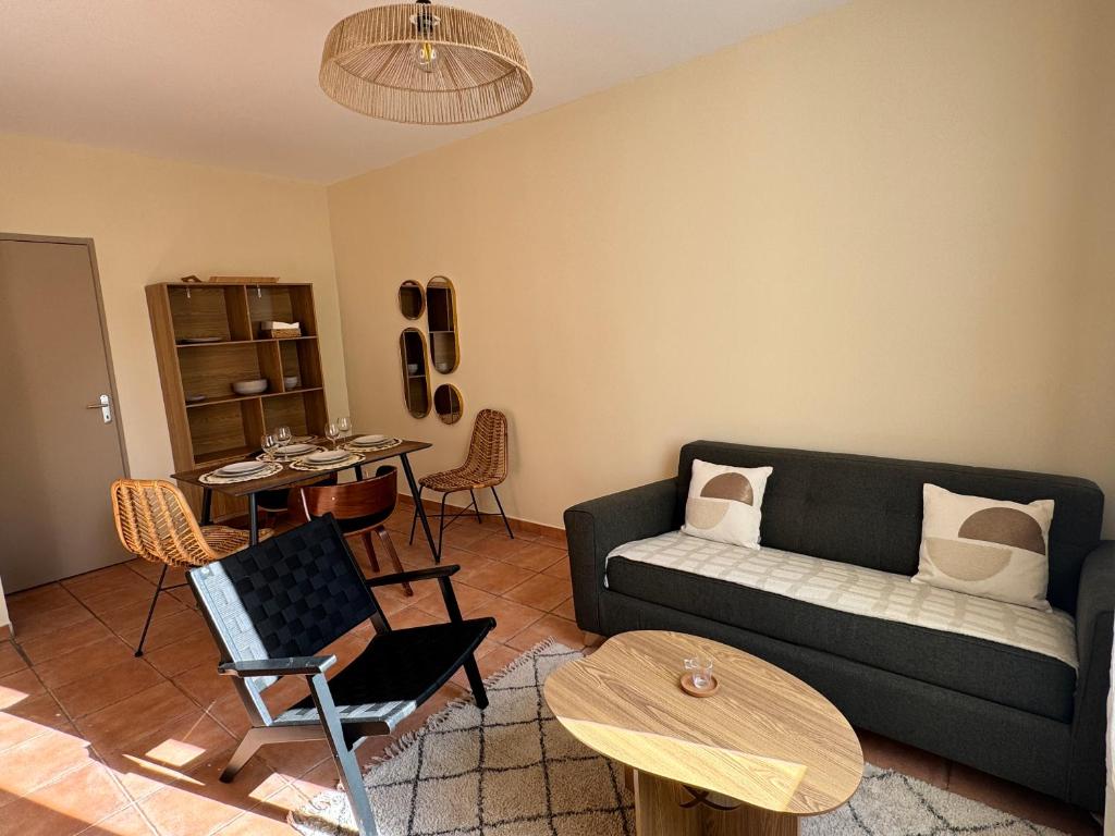 l Espérandieu Longchamp - Resim 10