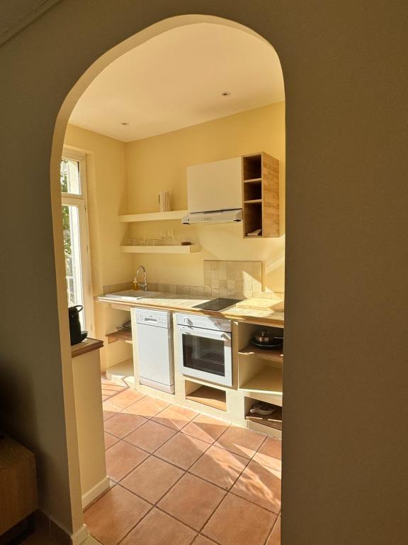 l Espérandieu Longchamp - Resim 12