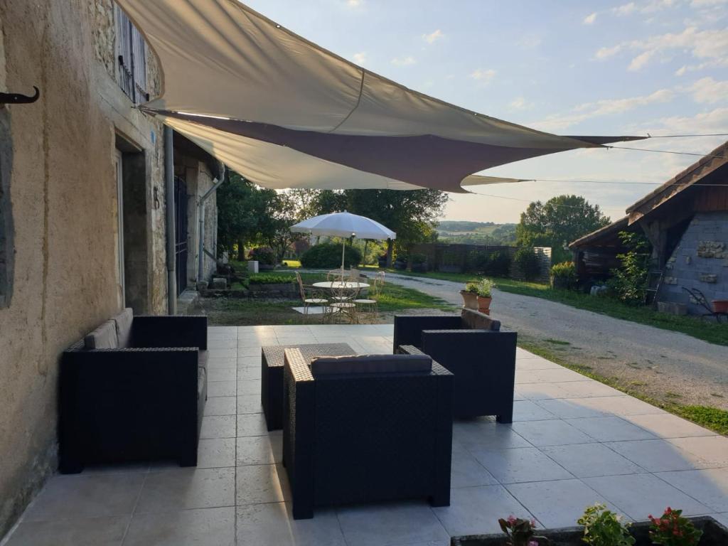 Κήπος έξω από το Gîte de La Cabane