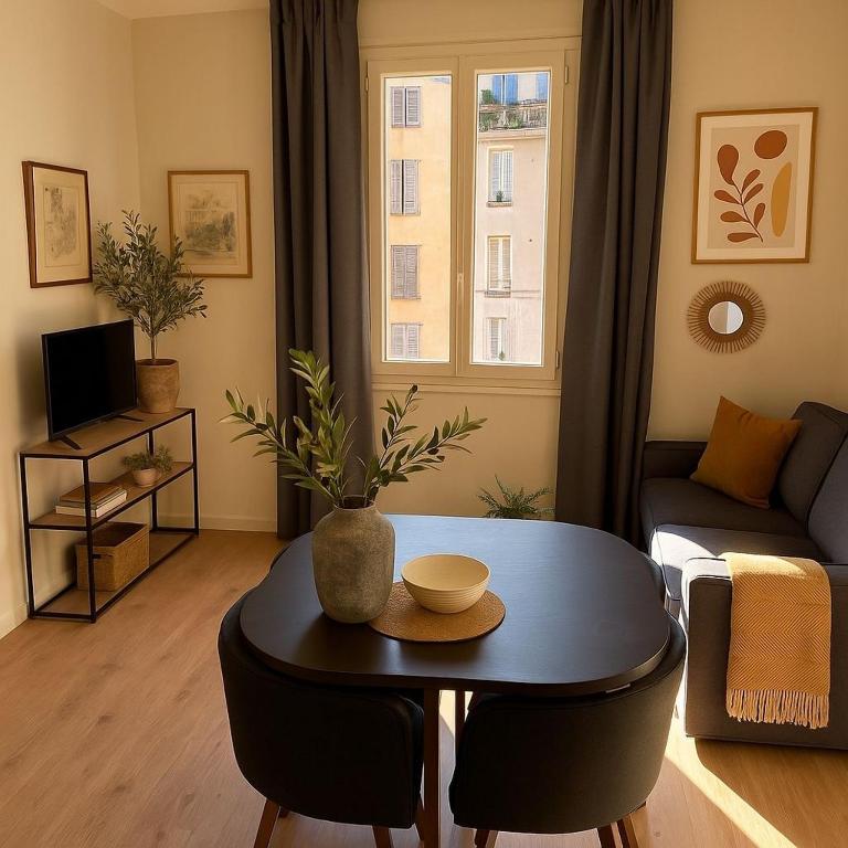 
One-Bedroom Apartment
