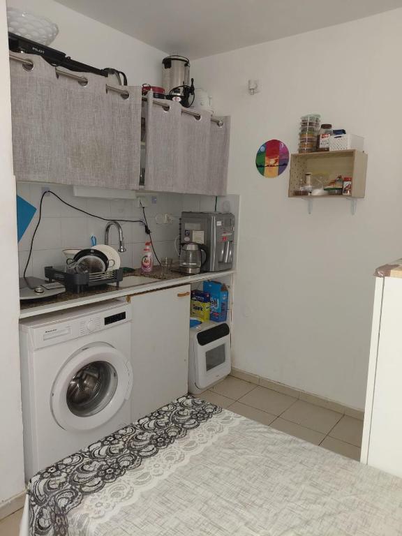 Cuina o zona de cuina de מגדלי אילת