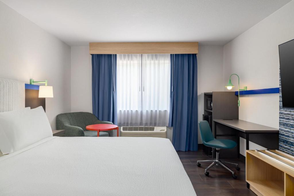 Garner Hotel Boise Airport by IHG photo