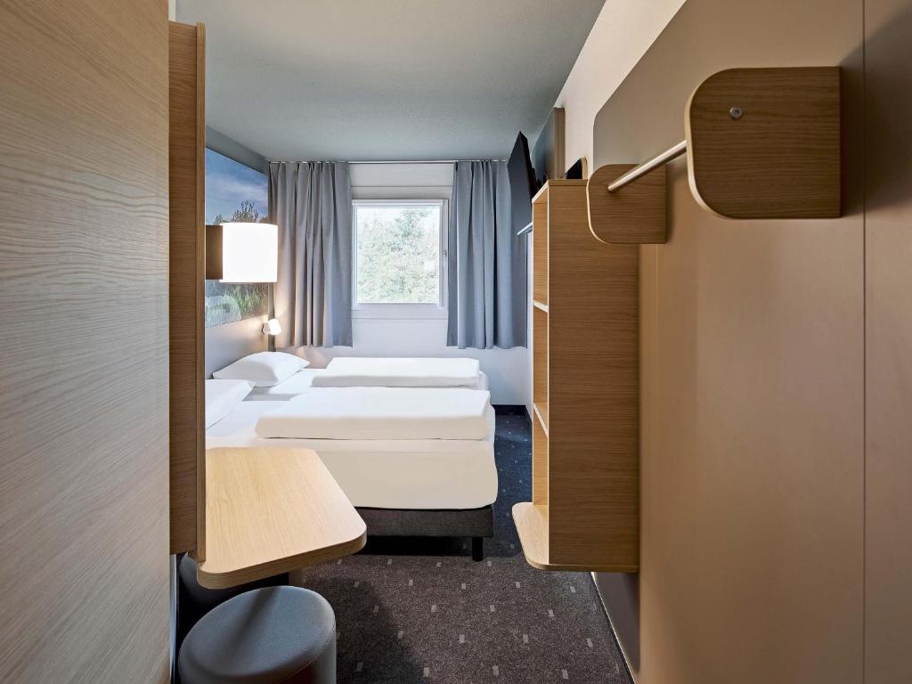 B&B HOTEL Köln-Porz - Resim 11