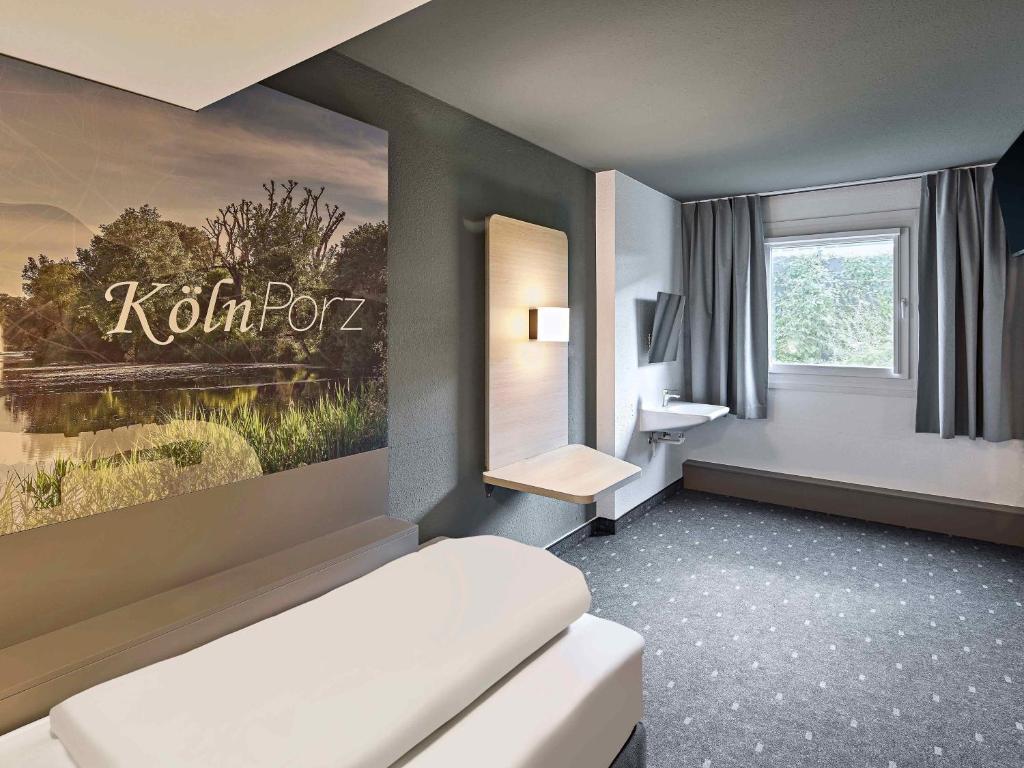 B&B HOTEL Köln-Porz - Resim 14
