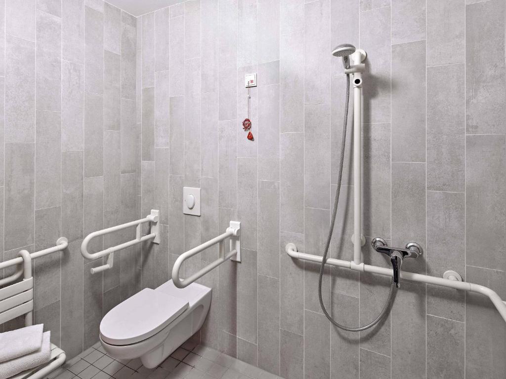 B&B HOTEL Köln-Porz - Resim 17