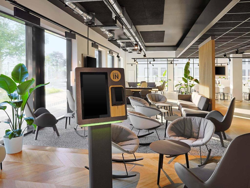 B&B HOTEL Berlin Airport-Nord - Resim 7