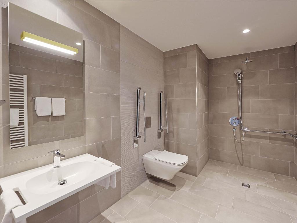 B&B HOTEL Berlin Airport-Nord - Resim 21