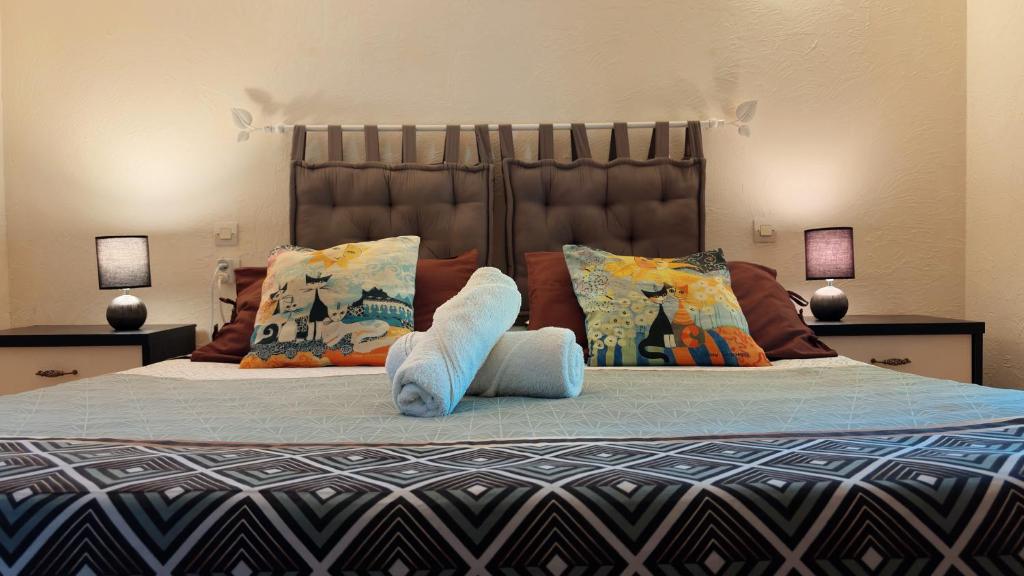 Logis des Lauriers Roses - Doppelzimmer Mit Gartenblick