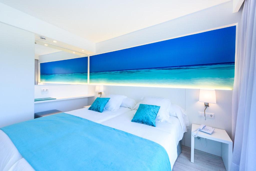Plaza Santa Ponsa Boutique - Adults Only., Santa Ponsa ...