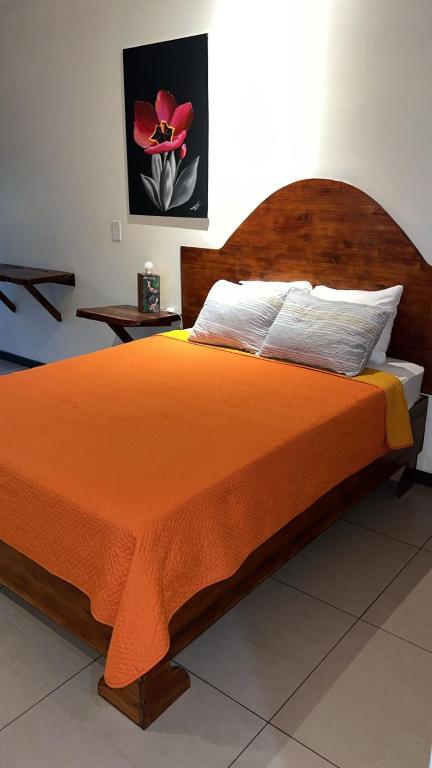 Hotel la Cueva Limon - Quarto Queen Standard