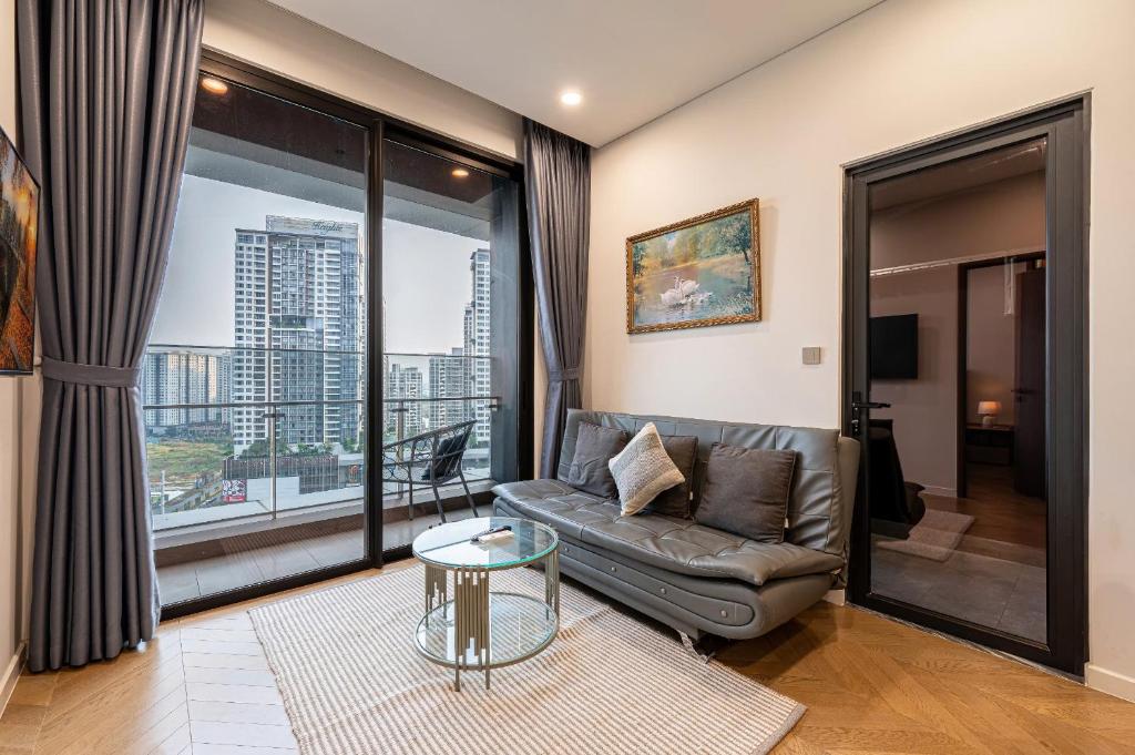 Χώρος καθιστικού στο The Grand Vista Lumiere Riverside District 2 Apartment