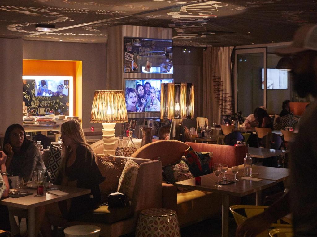 Mama Shelter Marseille - Resim 30