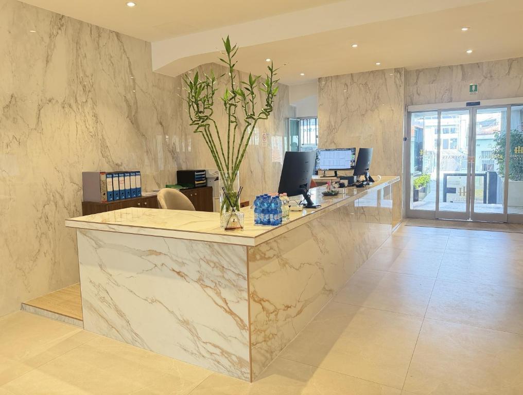 Lh HOTELS - Resim 10