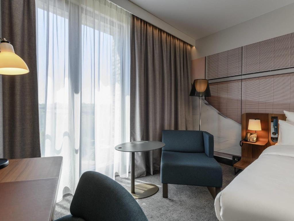 Novotel Regensburg Zentrum - 4