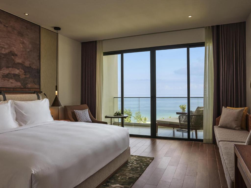Mövenpick Resort Waverly Phu Quoc - 1