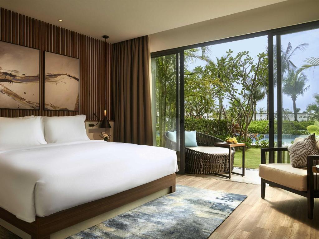 Phòng Studio Có Giường Cỡ King, Ban Công Và Lối Dẫn Ra Hồ Bơi