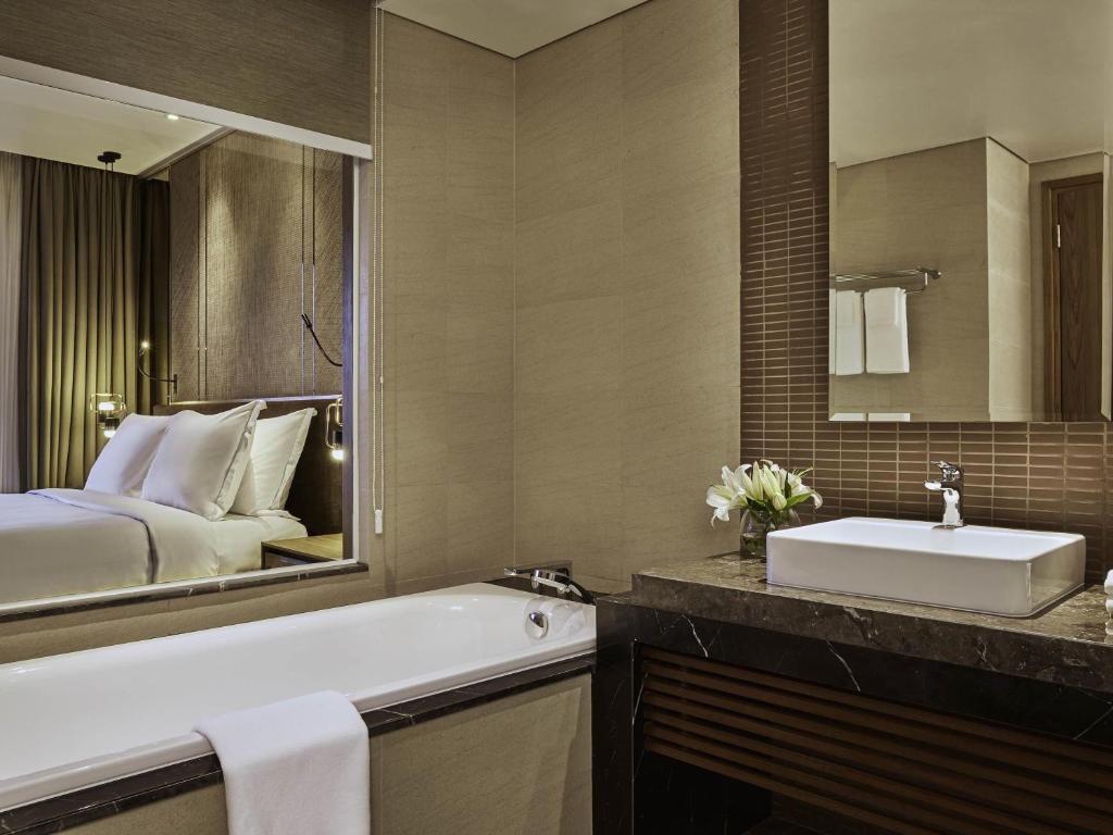 Mövenpick Villas & Residences Phu Quoc - 11