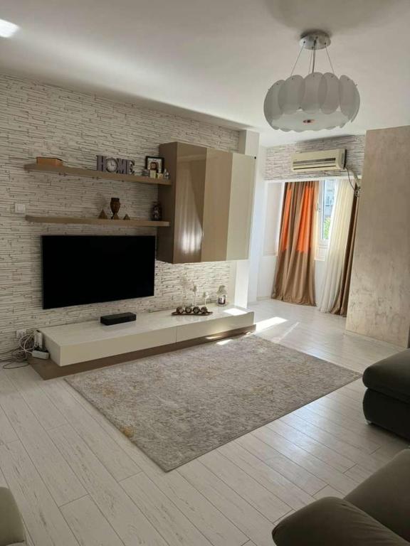 TV a/nebo společenská místnost v ubytování Craiova Mc