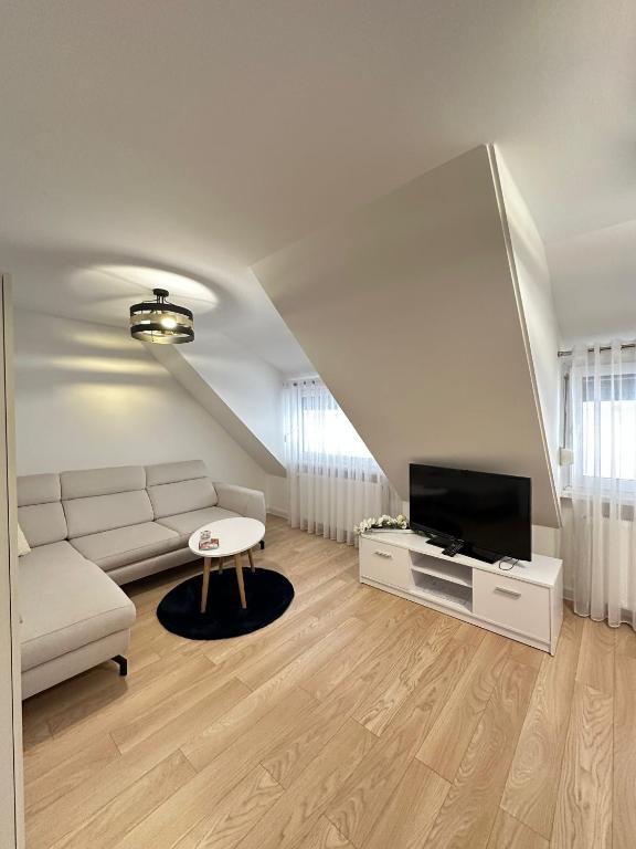 Motel Za Miedzą - Housity