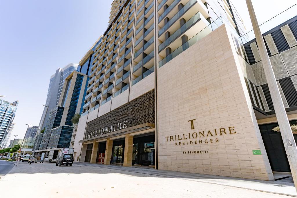 تصویر اتاق‌های 1BR in Trillionaire Residences by Binghatti with canal view - تصویر ۲