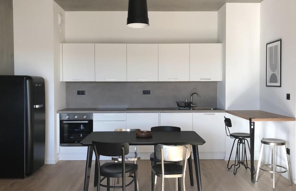 Luxury & Industrial Apartment - Amazing view – photo 12