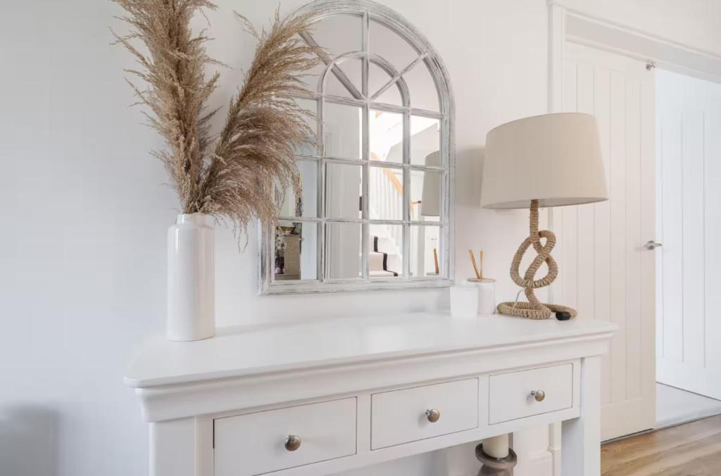 Fotografie z fotogalerie ubytování 4-Bed Home for Contractors & Relocation - Sleeps 8 v destinaci Blunham