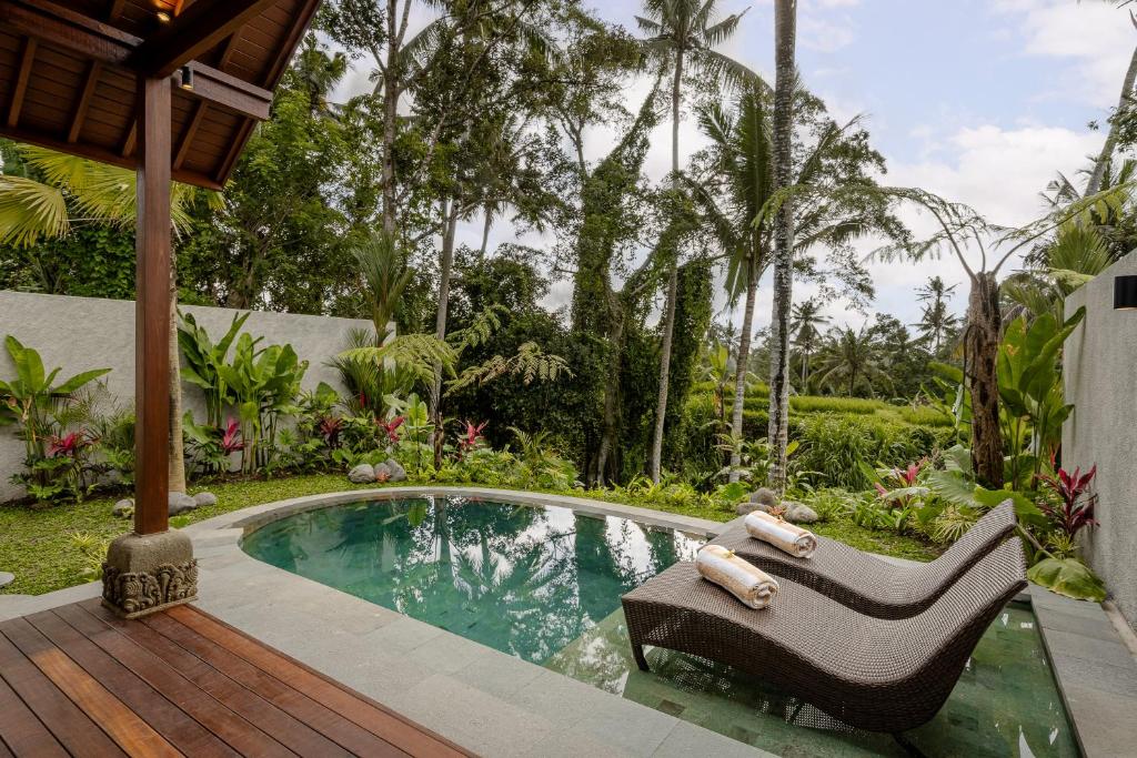 Bazén v ubytování View Merta Ubud Villa nebo v jeho okolí