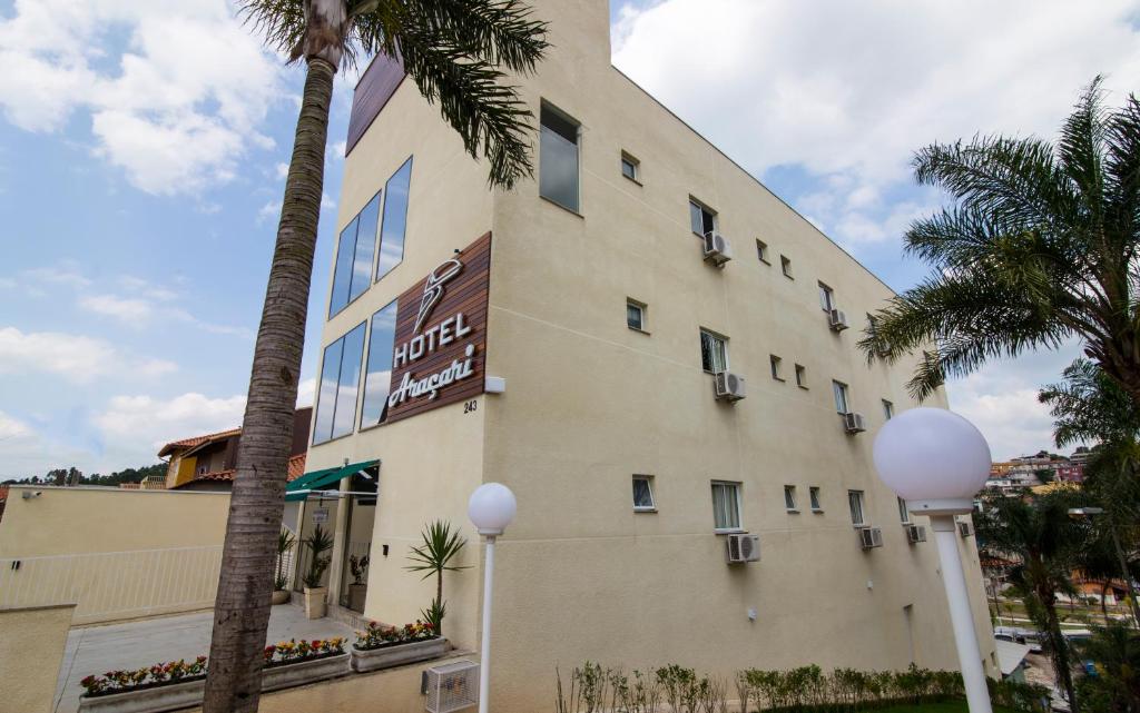  Hotel Araçari