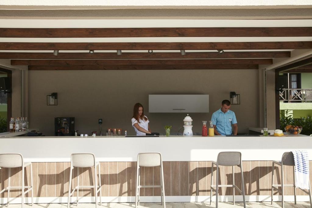 Os clientes hospedados em Simantro Resort
