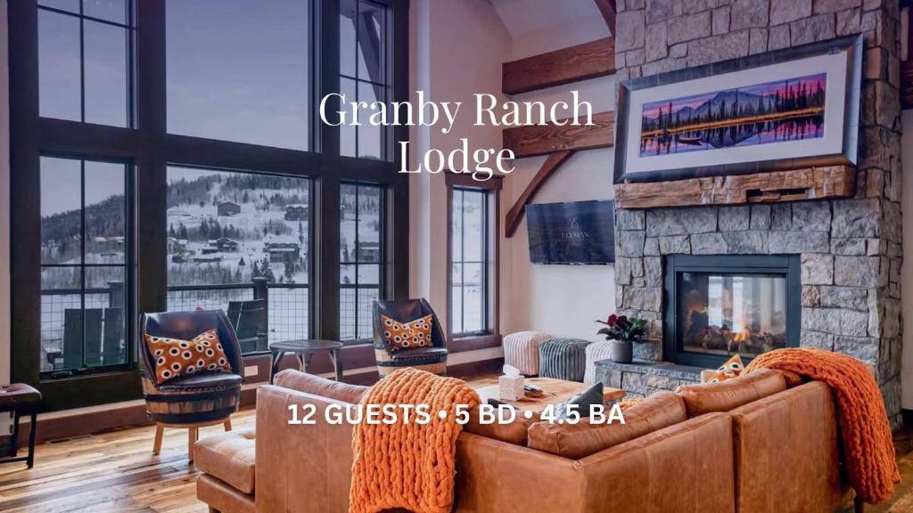 Χώρος καθιστικού στο Granby Ranch Lodge
