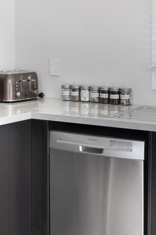 Wai Marino Cottage - Marine Parade, sleeps 5 - Resim 14