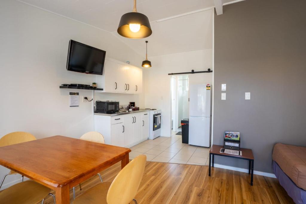 Frimley Lodge Motel - with Airport Shuttle service- Best Location in Town - Resim 39