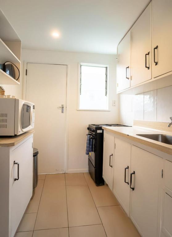 Frimley Lodge Motel - with Airport Shuttle service- Best Location in Town - Resim 43