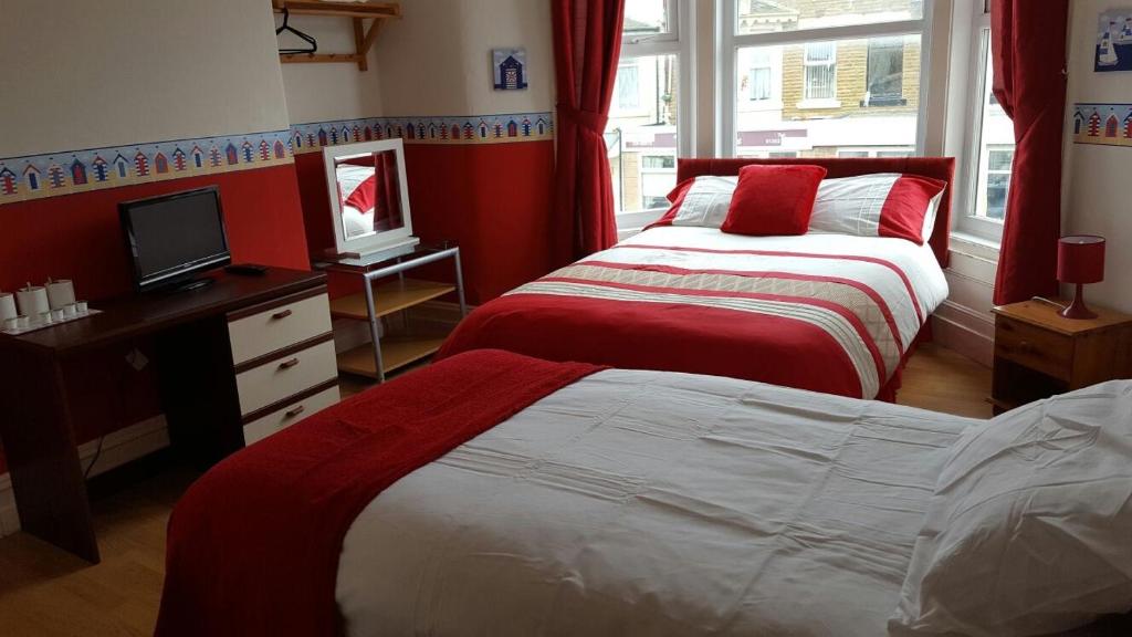 The Driftwood Hotel - Resim 17