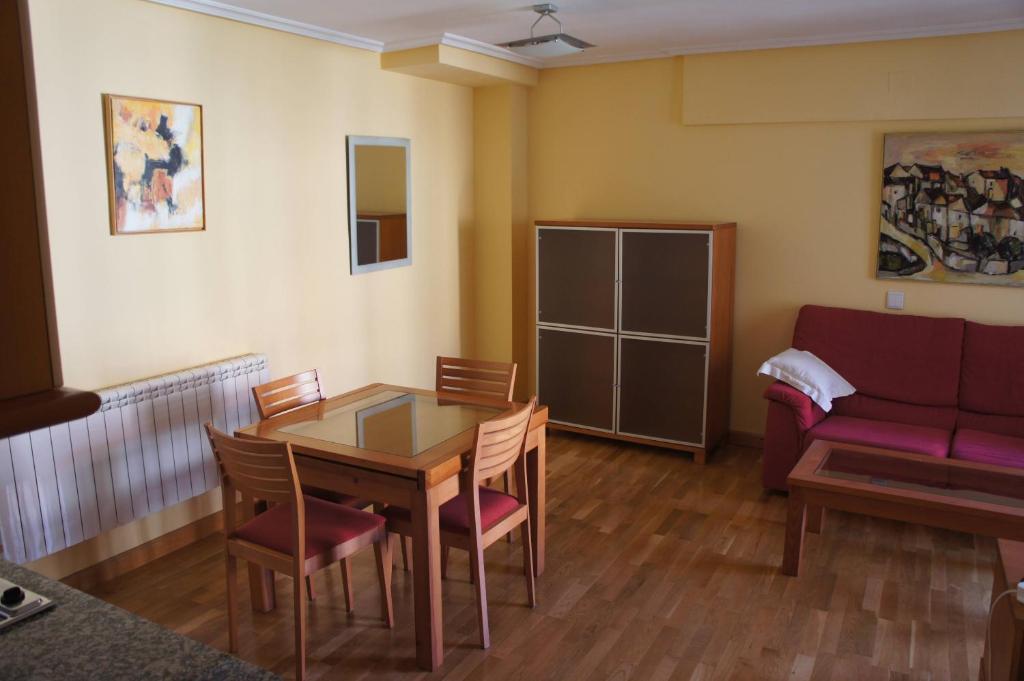 Monumental Apartments Salamanca - Apartamento Con Balcón
