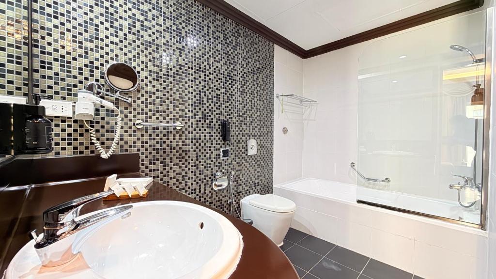 Sunday Mangrove Corniche Hotel, Ras Al Khaimah - Resim 30