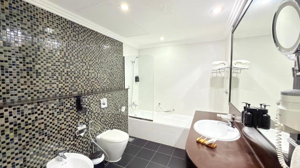 Sunday Mangrove Corniche Hotel, Ras Al Khaimah - Resim 43