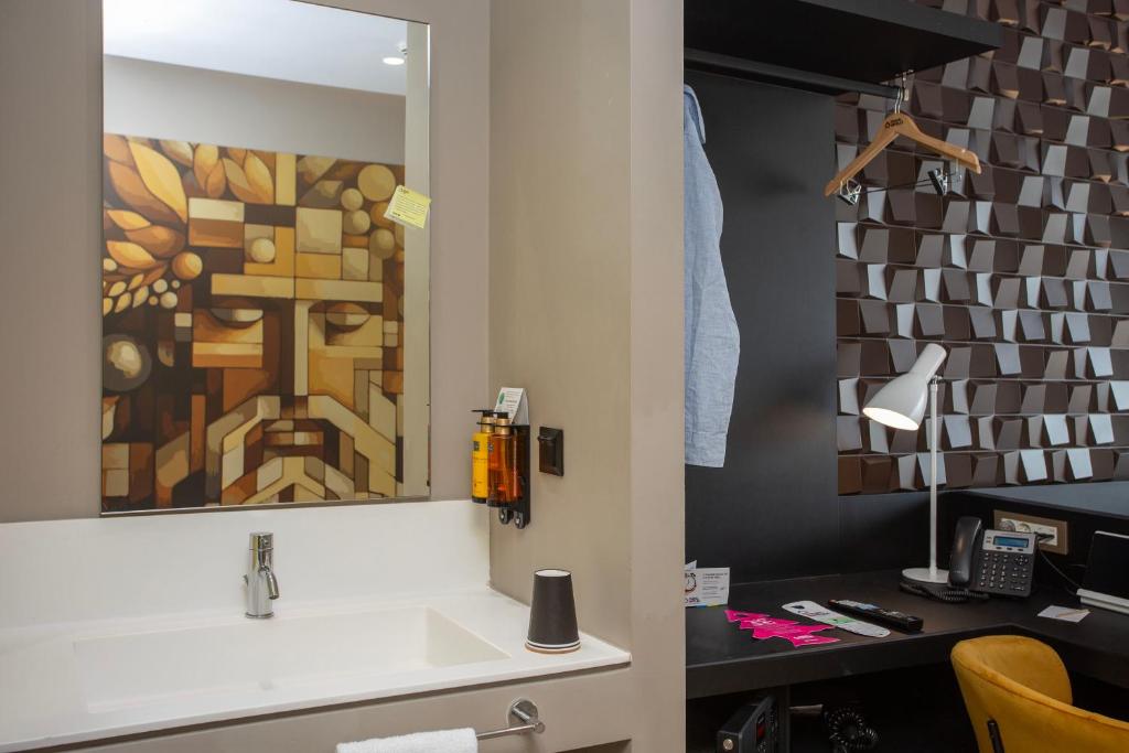 Casual Kubic Athens - Resim 38