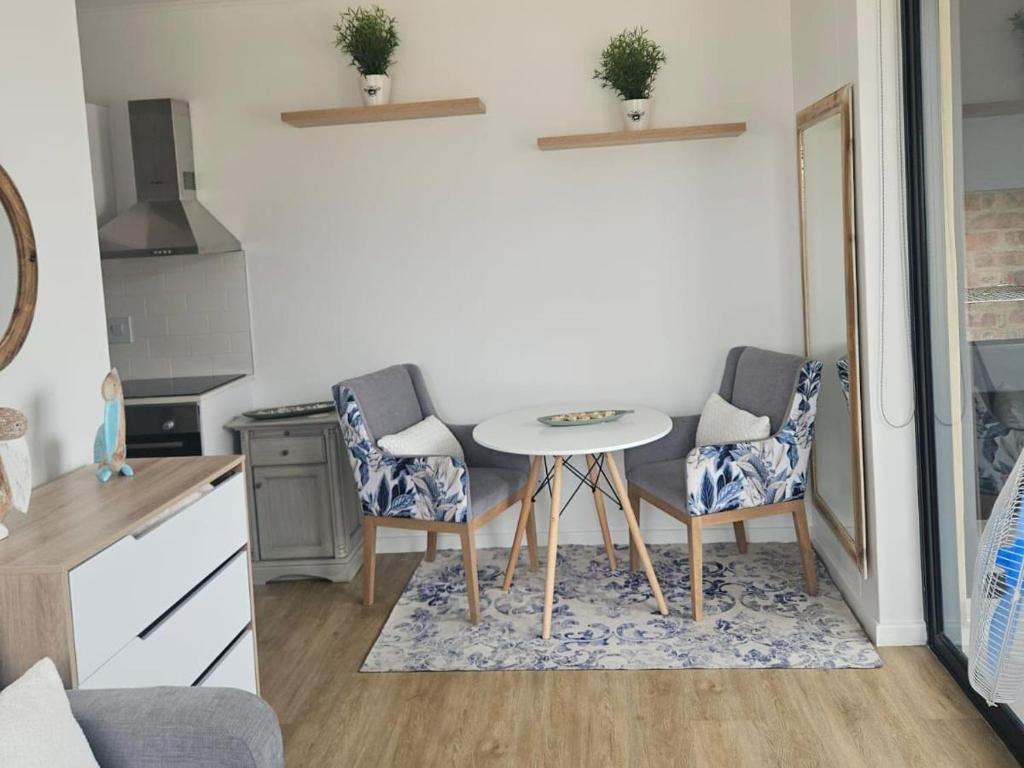 Kuchyň nebo kuchyňský kout v ubytování Meadows Luxury Apartment