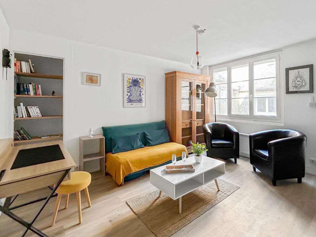 Χώρος καθιστικού στο Douce parenthèse pour deux à Bourges