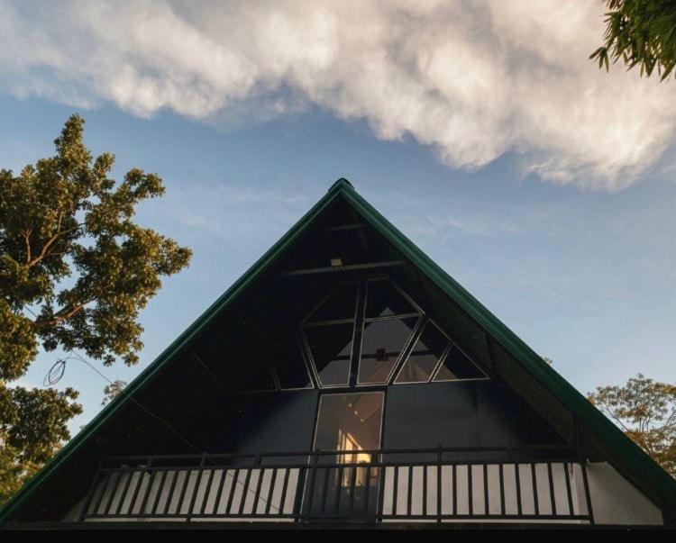 Budova, kde se vila nachází