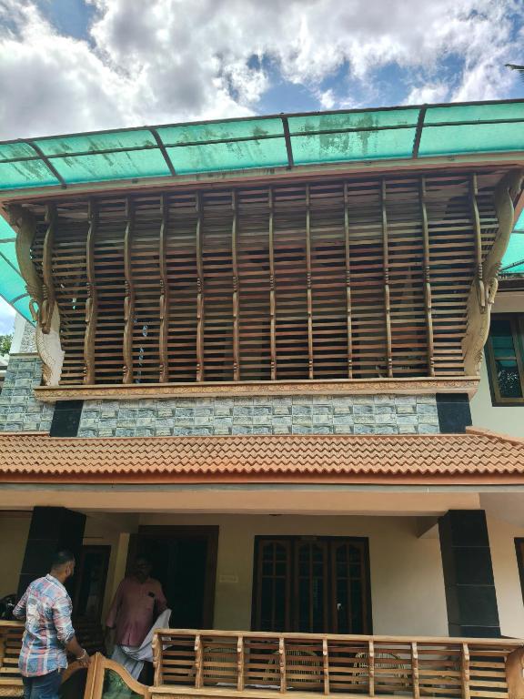 Rõdu või terrass majutusasutuses Vallabhan Anex