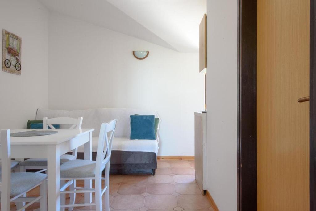 Apartment Gašpar 2 with terrace near the beach