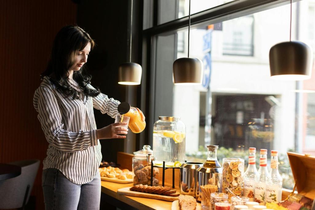 Moxy Brussels City Center - Resim 45